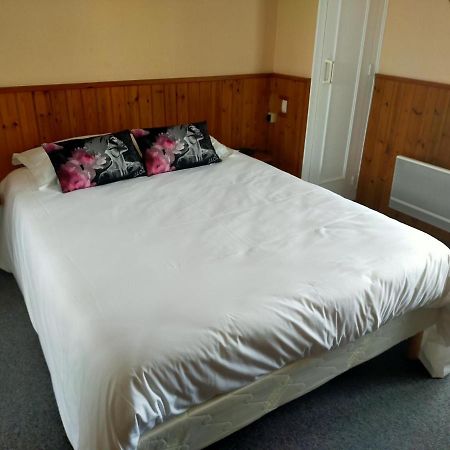 Hotel Des Biches Nuaille Bagian luar foto