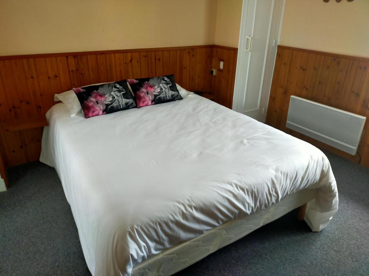 Hotel Des Biches Nuaille Bagian luar foto