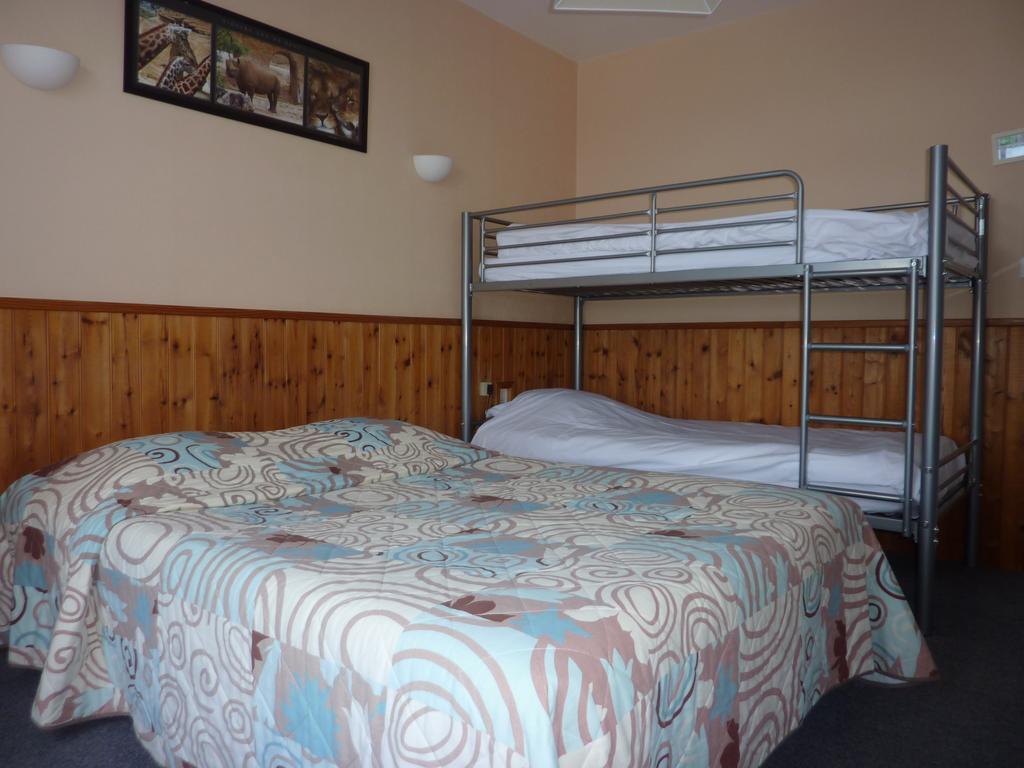 Hotel Des Biches Nuaille Ruang foto