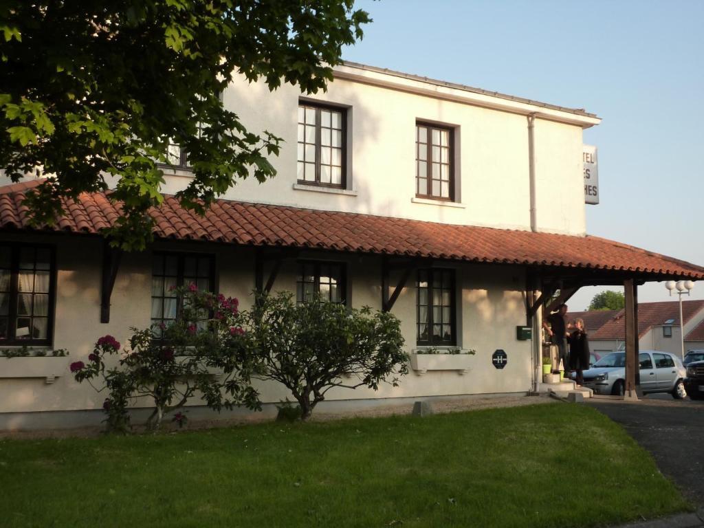 Hotel Des Biches Nuaille Bagian luar foto